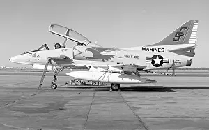Yuma: McDonnell Douglas TA-4F Skyhawk 153483