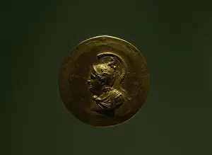 Attica: Medaillon depicting a cuirassed bust of Alexander the Great