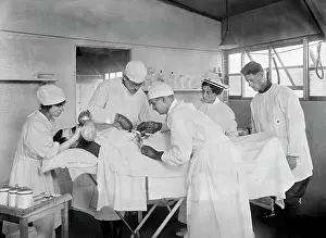 Red Cross: Medical - operation - World War I - surgery