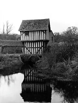 Gatehouses: MEDIEVAL GATEHOUSE