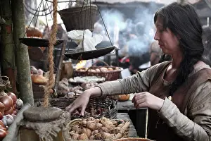 Temps: Medieval market scene