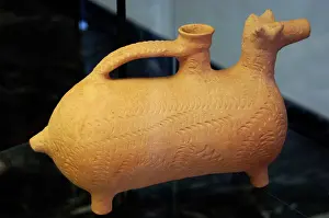 Palatine: Medieval vase shape as a mammal. Ceramics