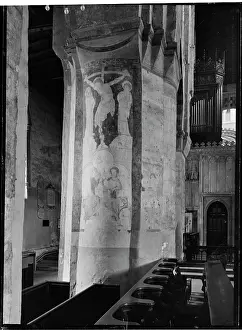 Harker: Medieval wall paintings on the column of an arch