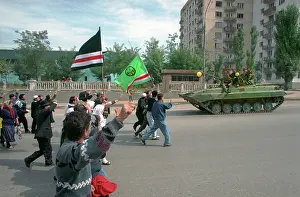 Dzhokhar: Meeting in Grozny, 1995