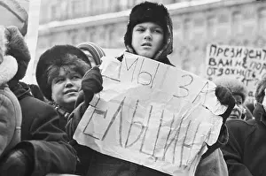 Nemyonov: Meeting in Manege Square, 1991