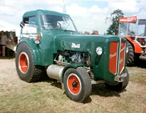 Tractor: Meili tractor, customised