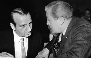 Belli: Melvin Belli confers with his client, Jack ?