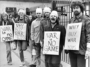 Earls: Members of London Peace Action campaigning