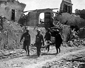 Litters: Members of the U.S. Medical Corps removing the