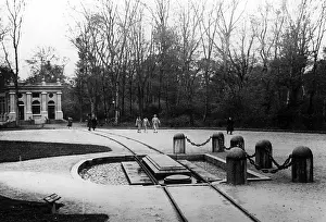 Cease: Memorial for the Armistice Agreements in Compiegne, 1930