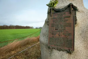 Guess: Memorial to Capt Charles Harris Ds C. - Cunel - Argonne