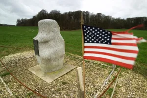 Guess: Memorial to Capt Charles Harris Ds C. - Cunel - Argonne