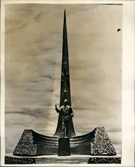 Memorial to De Gasperi by Antonio Berti