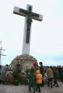 Morev: Memorial ?ross commemorating victims of Stalin