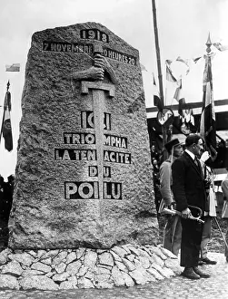 Trumpeter: Memorial stone of Haudroy, ca. 1938