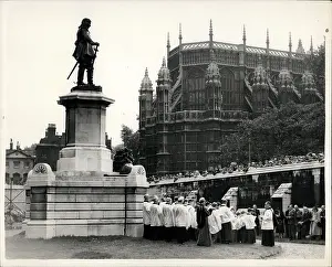 O.b.e: Memorials - Monuments - Museums - Parks - Statues