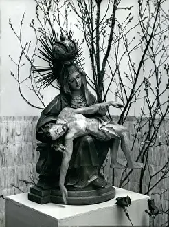 Flourishing: Memorials - Monuments - Museums - Parks - Statues