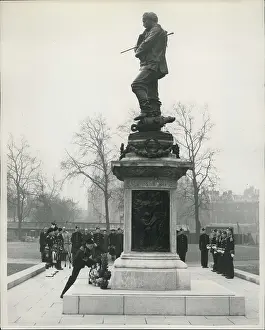 Pipers: Memorials - Monuments - Museums - Parks - Statues