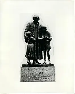 Zehlendorf: Memorials - Monuments - Museums - Parks - Statues