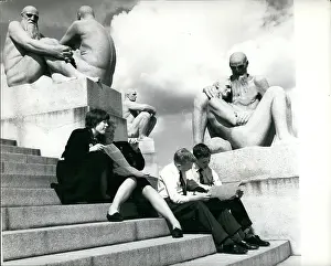 Sculptress: Memorials - Monuments - Museums - Parks - Statues