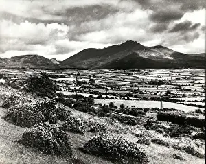 Mourne: Memorials - Monuments - Museums - Parks - Statues