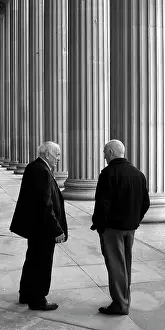 The Japics Historic Image Collection: Two men in conversation, Liverpool, England