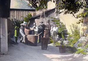 Tubs: Men are emptying the tubs