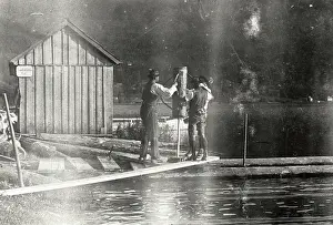 Mautner: Three men on Grundlsee are building a raft. About