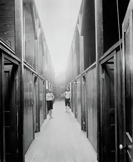 Bathhouse: Men - Leisure - Bath House - Spa