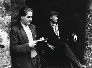 Clipboard: Men at the London Docks