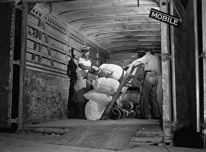 Two People: Men - occupations - cargo - transport - New Orleans