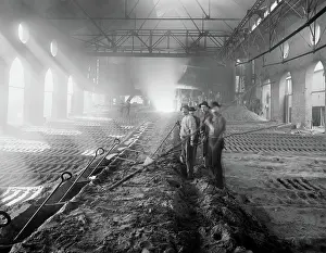 Smelter: Men - occupations - iron - Chicago