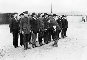 Deutsch: Men at a paramilitary training, 1914