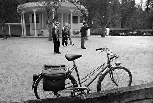 Beaumont: Men playing boules in the small town of Beaumont sur Oise
