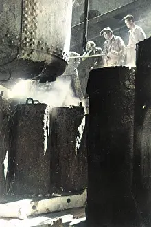 Smelting: Men Steel Smelting in Russia