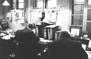 Clips: Men at work in an office