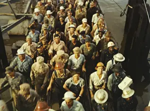 Shipyards: Men - Workers - Occupations - Shipyards