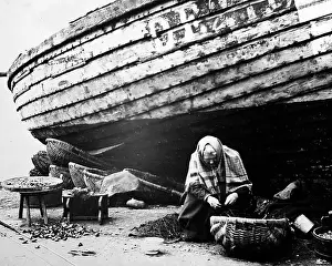 Broughty: Mending fishing nets, Broughty Ferry, Dundee