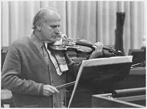 Practising: MENUHIN/YEHUDI/1977