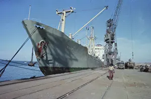 Angola: Merchant ship Vyru