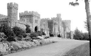 Merthyr: Merthyr Tydfil, Cyfarthfa Castle c1955