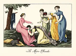 Merveilleuses: Merveilleuses playing the game of Hot Hands