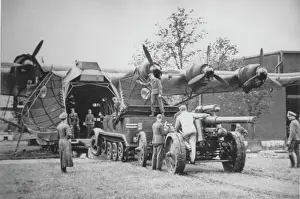 Artillary: Messerschmitt Me 323D -1 loading artillary
