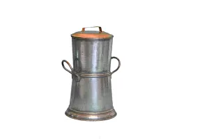 Boils: Metal egg cooker