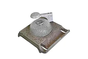 Hand Written: Metallic automatic ink well