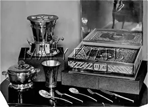 Knifes: METALWORK 1930S