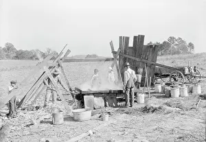 Syrup: Method of making molasses on a farm, 1933