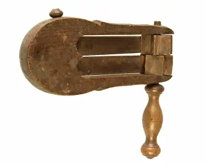 Noisy: Metropolitan Police rattle
