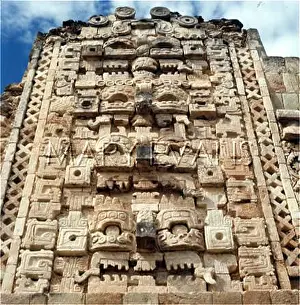 Itza: MEXICO/CHICHEN ITZA