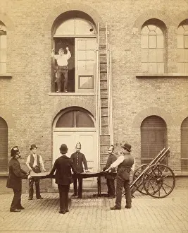 Trampoline: MFB firemen practising rescue techniques